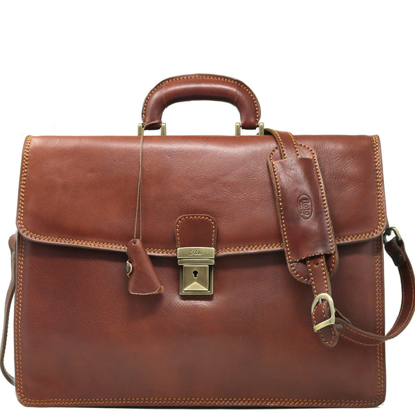 The Floto Milano leather briefcase is a men's single gusset attache bag that is handcrafted in Italy. This is the Milano Brief in Vecchio Brown.