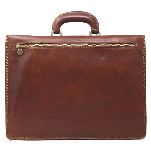 The Floto Milano leather briefcase is a men's single gusset attache bag that is handcrafted in Italy. This is the Milano Brief in Vecchio Brown. 4