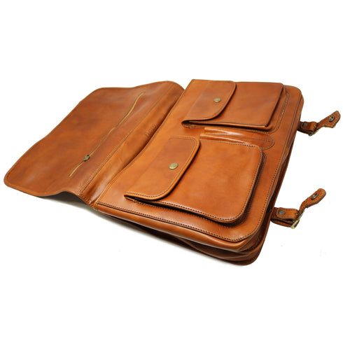 The Floto Piazza leather messenger bag is a men's casual bag that is handcrafted in Italy. This is the Piazza Messenger in Tobacco Brown 8
