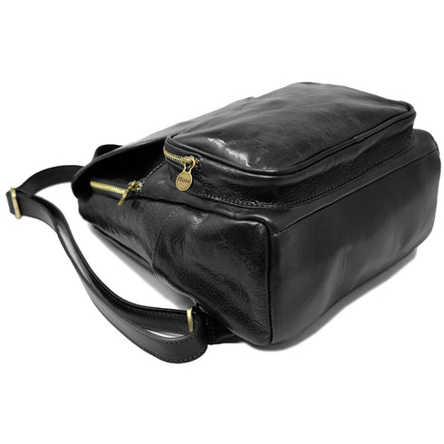 The Floto Livorno leather backpack is a wommen's fashion pack that is handcrafted in Italy. This is the Livorno Backpack in Black. Side view.