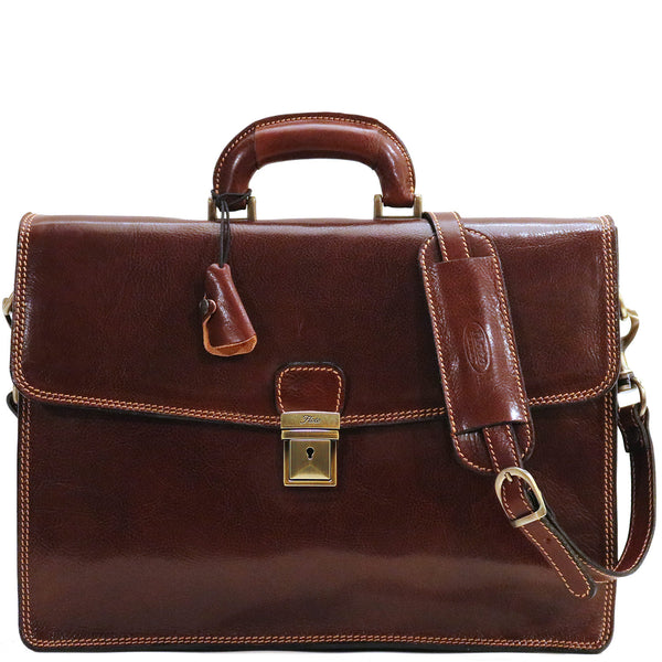 The Floto Milano leather briefcase is a men's single gusset attache bag that is handcrafted in Italy. This is the Milano Brief in Vecchio Brown.