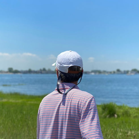 This is a Floto Sunglasses Strap eye wear retainer made from Italian full grain calfskin leather. Blue